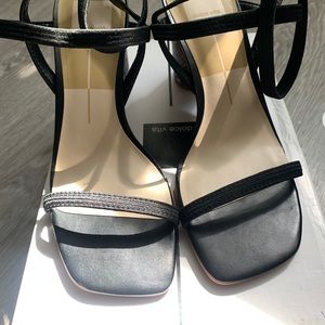 Dolce Vita Nixon Block Heel black 8.5